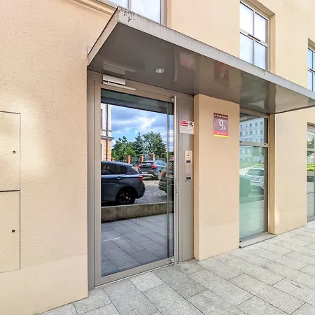 アパート Riverside Modern By Bookinghost