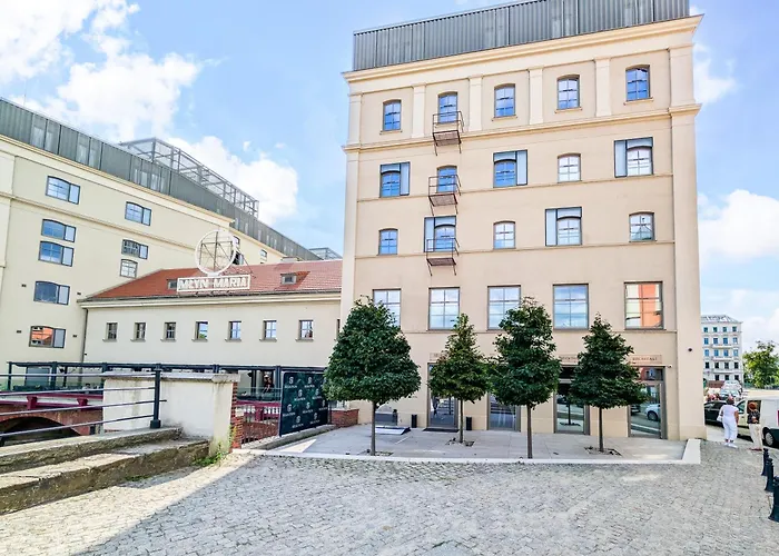 Riverside Modern By Bookinghost Appartement