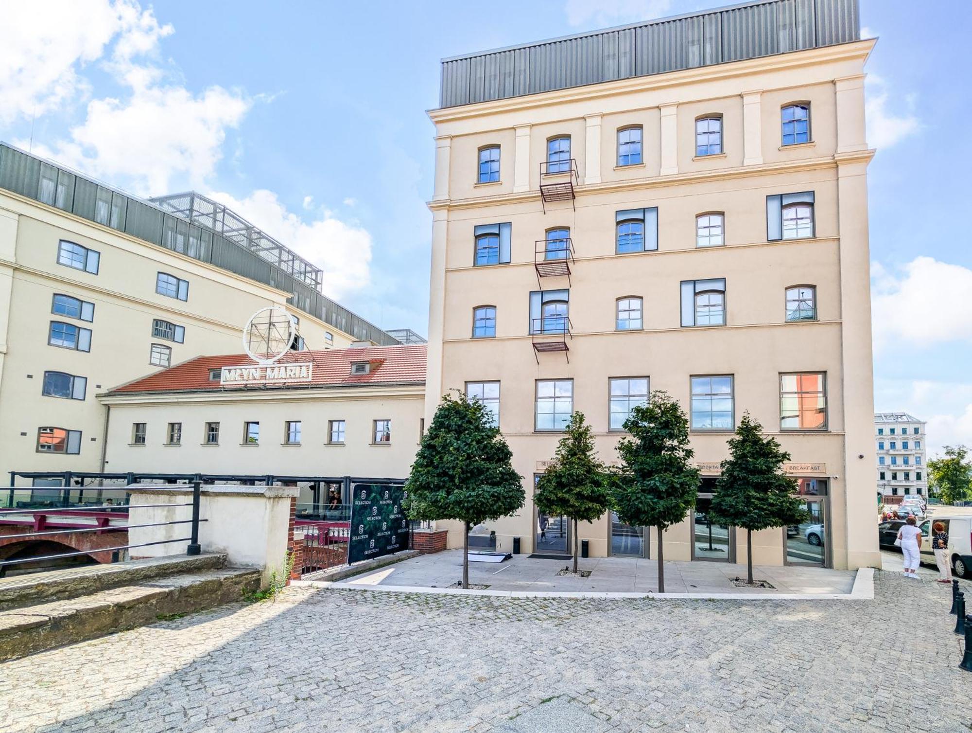Apartment Riverside Modern Studio By Bookinghost Wroclaw, Poland - book ...